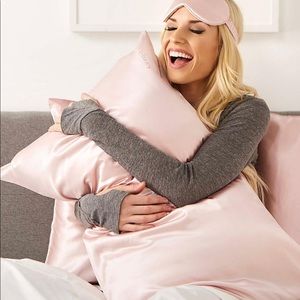 Bye Bye wrinkles - 2 Satin King Pink pillowcases